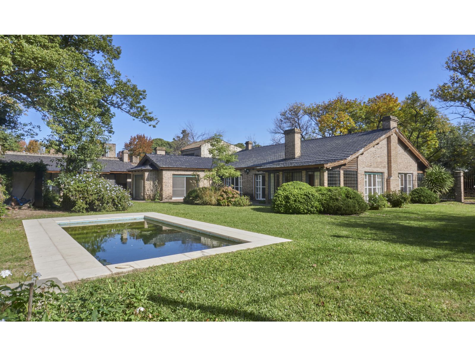 Excelente esquina en Fisherton